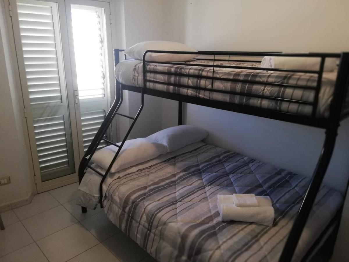 Il Laureato Apartment Reggio di Calabria Bagian luar foto