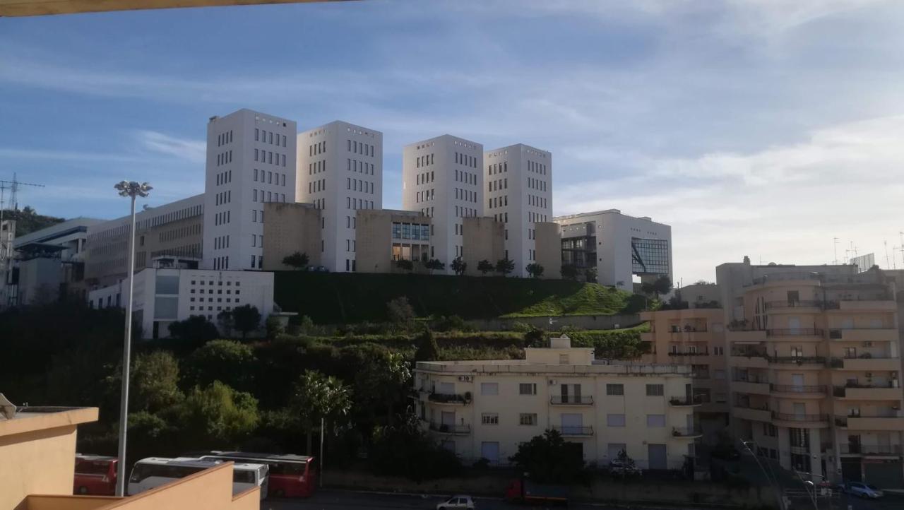 Il Laureato Apartment Reggio di Calabria Bagian luar foto