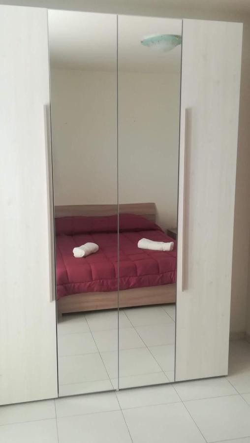 Il Laureato Apartment Reggio di Calabria Bagian luar foto
