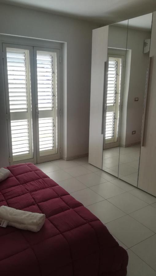 Il Laureato Apartment Reggio di Calabria Bagian luar foto